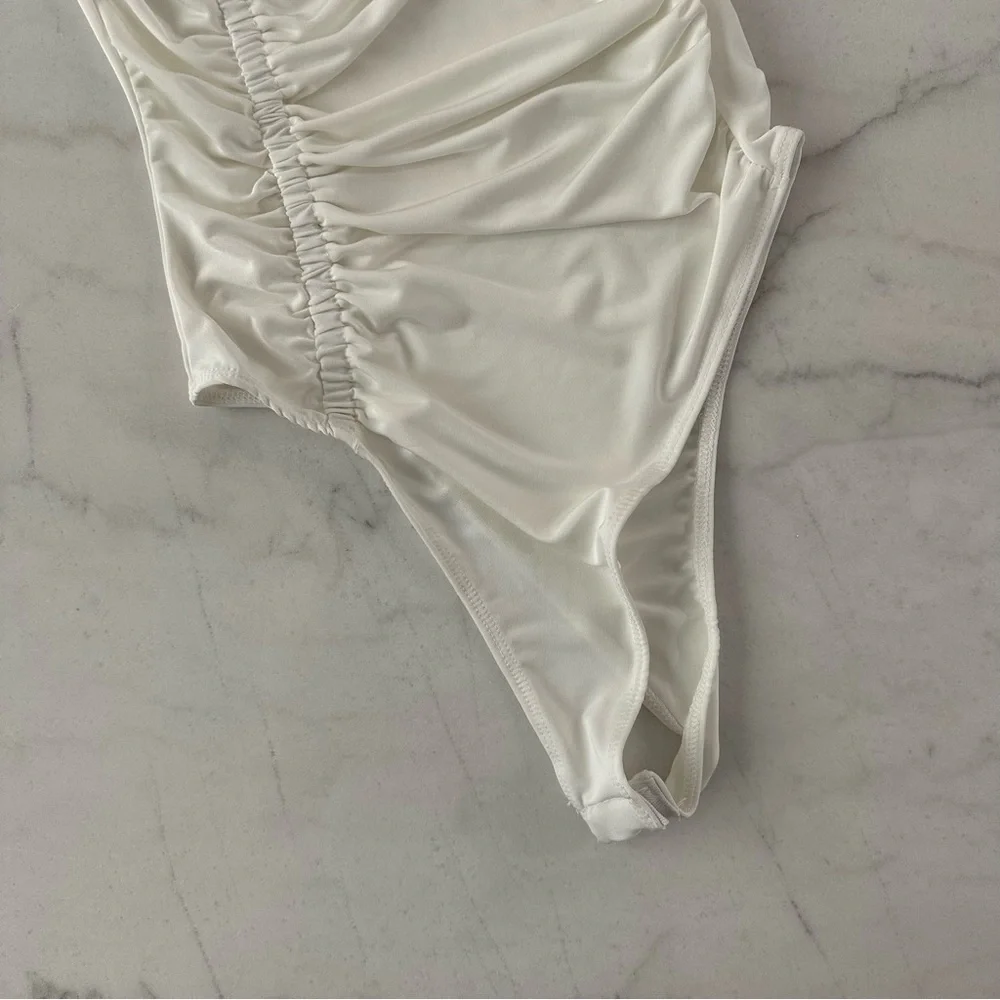 F21 BODYSUIT ✨ Bundle 2 bodysuit white tan ruching thin strap sexy nwt tank s - Picture 4 of 6